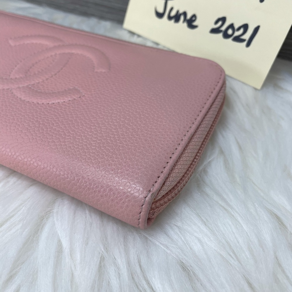Sold on Instagram Chanel zippy wallet - Picture 2 of 11